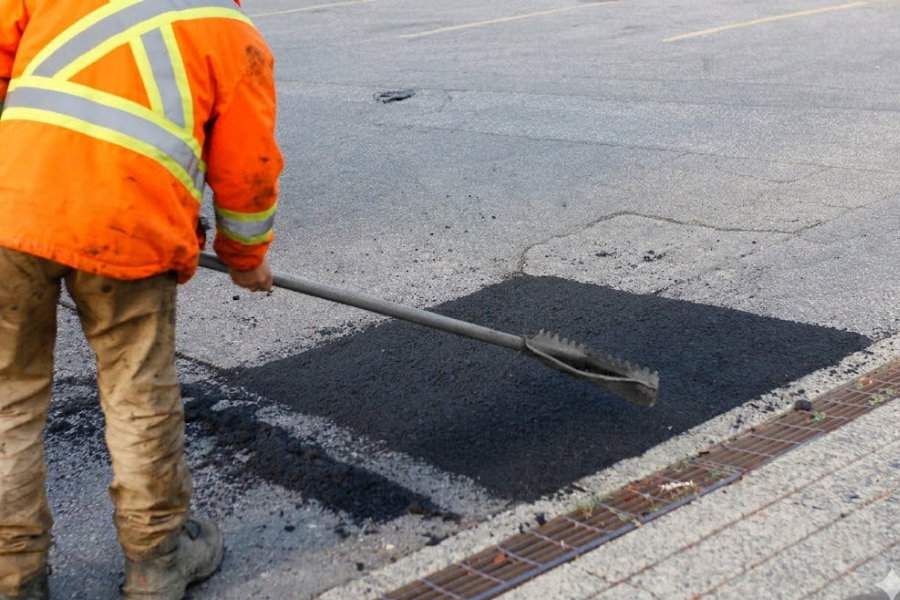 Asphalt Sealing